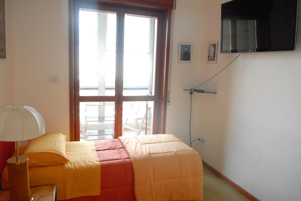 Bed & Breakfast Maricentro Taranto Bagian luar foto